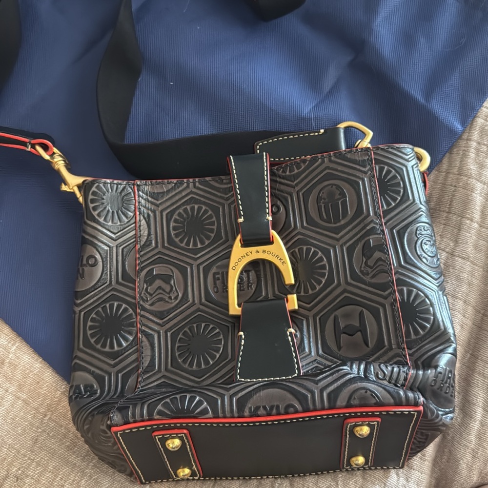 Dooney & Bourke 2018 DISNEY 1/2 Marathon Star Wars Crossbody Bag